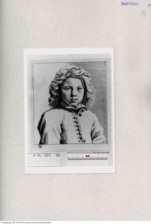 Vorderseite von  [http://creativecommons.org/publicdomain/mark/1.0/] , bh282493. Foto.