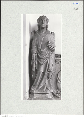 Vorderseite von Courtauld Institute of Art [https://www.deutsche-digitale-bibliothek.de/content/lizenzen/rv-ez/] Grabmäler der CaraccioloSpes - Gesamtansicht, bh283338_recto. Foto.