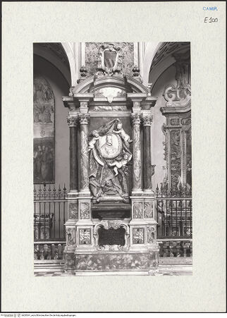 Vorderseite von Courtauld Institute of Art [https://www.deutsche-digitale-bibliothek.de/content/lizenzen/rv-ez/] Grabmal des Kardinals Innico Caracciolo (gest. 1685) - Gesamtansicht, bh283341_recto. Foto.