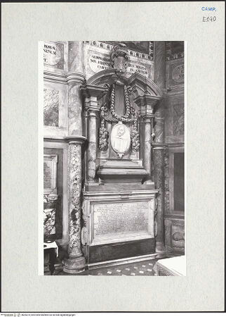 Vorderseite von Courtauld Institute of Art [https://www.deutsche-digitale-bibliothek.de/content/lizenzen/rv-ez/] Denkmal des Fabio Galeota (gest. 1668) - Gesamtansicht, bh283374_recto. Foto.