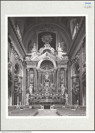 Vorderseite von Courtauld Institute of Art [https://www.deutsche-digitale-bibliothek.de/content/lizenzen/rv-ez/] Hauptaltar - Gesamtansicht, bh283394_recto. Foto.