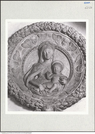 Vorderseite von Courtauld Institute of Art [https://www.deutsche-digitale-bibliothek.de/content/lizenzen/rv-ez/] Grabmal der Maria von Aragon (Maria d'Aragona, gest. 1461)Madonna und Engel - Teilansicht, bh283452_recto. Foto.