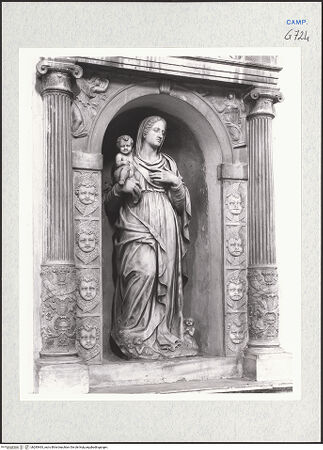 Vorderseite von Courtauld Institute of Art [https://www.deutsche-digitale-bibliothek.de/content/lizenzen/rv-ez/] Altare della Madonna delle Grazie - Detail: Madonna und Verkündigung, bh283463_recto. Foto.