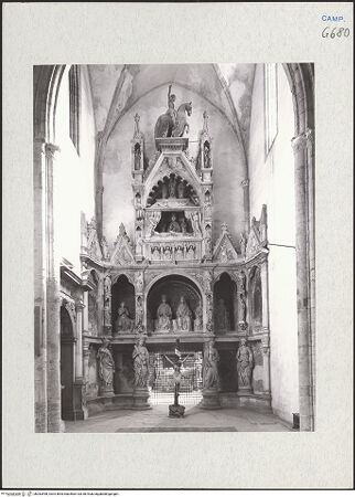 Vorderseite von Courtauld Institute of Art [https://www.deutsche-digitale-bibliothek.de/content/lizenzen/rv-ez/] Grabmal des Königs Ladislaus (gest. 1414) - Gesamtansicht, bh283498_recto. Foto.