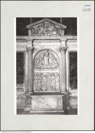Vorderseite von Courtauld Institute of Art [https://www.deutsche-digitale-bibliothek.de/content/lizenzen/rv-ez/] Altare dell'Assunzione (Mariä Himmelfahrt) - Gesamtansicht, bh283536_recto. Foto.