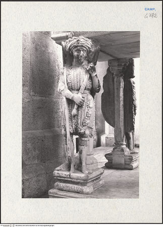 Vorderseite von Courtauld Institute [https://www.deutsche-digitale-bibliothek.de/content/lizenzen/rv-ez/] Grabmal des Ludovico Aldomorisco - Rechte Seite: Tragfigur, links, bh283560_recto. Foto.