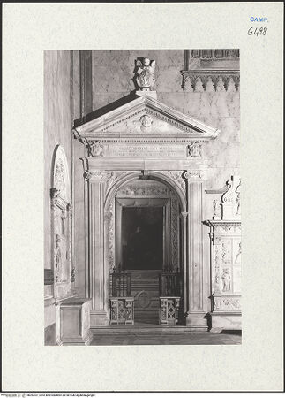 Vorderseite von Courtauld Institute of Art [https://www.deutsche-digitale-bibliothek.de/content/lizenzen/rv-ez/] San Domenico MaggioreCappella Spinelli - Ansicht von außen, bh283657_recto. Foto.