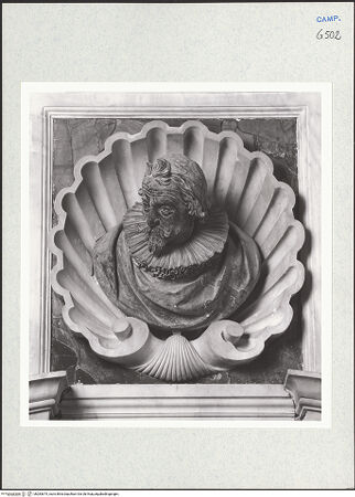 Vorderseite von Courtauld Institute of Art [https://www.deutsche-digitale-bibliothek.de/content/lizenzen/rv-ez/] Epitaph des Giambattista Marino - Detail: Büste, bh283675_recto. Foto.