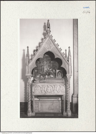 Vorderseite von Courtauld Institute of Art [https://www.deutsche-digitale-bibliothek.de/content/lizenzen/rv-ez/] Grabmal der Giovanna d'Aquino (gest. 1347) - Gesamtansicht, bh283677_recto. Foto.