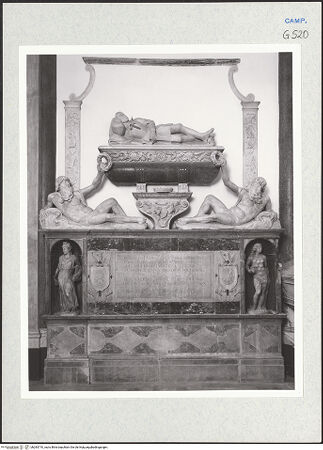 Vorderseite von Courtauld Institute of Art [https://www.deutsche-digitale-bibliothek.de/content/lizenzen/rv-ez/] Grabmal des Bernardino Rota (gest. 1575) - Gesamtansicht, bh283710_recto. Foto.