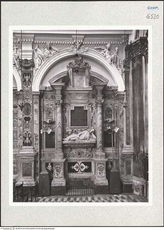Vorderseite von Courtauld Institute of Art [https://www.deutsche-digitale-bibliothek.de/content/lizenzen/rv-ez/] Grabmal des Vincenzo de Franchis (gest. 1601) - Gesamtansicht, bh283744_recto. Foto.