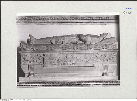 Vorderseite von Courtauld Institute of Art [https://www.deutsche-digitale-bibliothek.de/content/lizenzen/rv-ez/] Grabmal des Diomede Carafa (gest. 1470) - Liegefigur: Diomede Carafa, bh283774_recto. Foto.