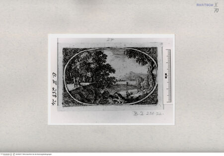 Vorderseite von  [http://creativecommons.org/publicdomain/mark/1.0/] ... - , bh284577. Foto.