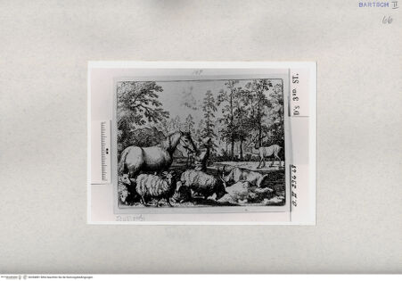 Vorderseite von  [http://creativecommons.org/publicdomain/mark/1.0/] ... - , bh284881. Foto.