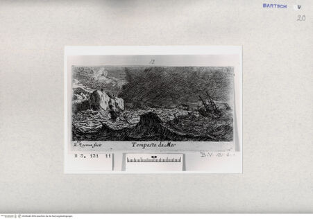 Vorderseite von  [http://creativecommons.org/publicdomain/mark/1.0/] ... - , bh286443. Foto.