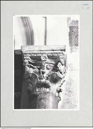 Vorderseite von Glass, Dorothy [https://www.deutsche-digitale-bibliothek.de/content/lizenzen/rv-ez/] Kapitell mit Anastasis (?) - Frontalansicht, bh287302_recto. Foto: Glass, Dorothy.