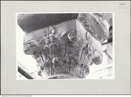 Vorderseite von Glass, Dorothy [https://www.deutsche-digitale-bibliothek.de/content/lizenzen/rv-ez/] Seitenansicht, bh287313_recto. Foto: Glass, Dorothy.