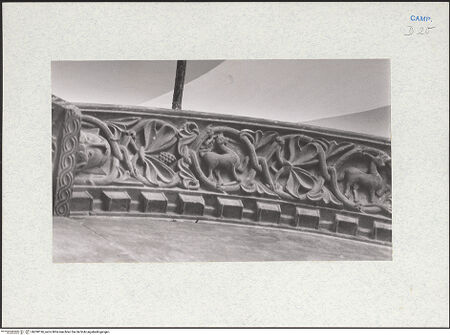 Vorderseite von Glass, Dorothy [https://www.deutsche-digitale-bibliothek.de/content/lizenzen/rv-ez/] Hauptportal - Linke Seite, Detail, bh290196_recto. Foto: Glass, Dorothy.