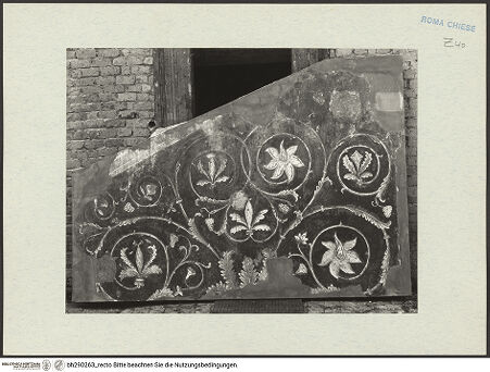 Vorderseite von Istituto Nazionale per la Grafica [https://www.deutsche-digitale-bibliothek.de/content/lizenzen/rv-ez/] Fresken - Rankenornament, bh290263_recto. Foto.