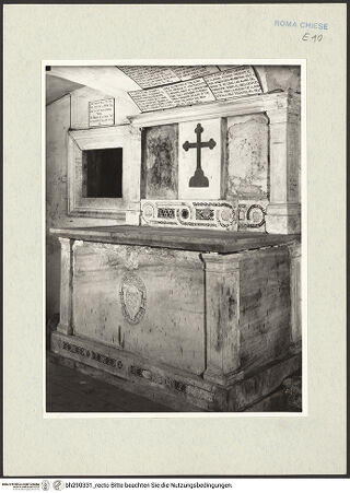 Vorderseite von Istituto Nazionale per la Grafica [https://www.deutsche-digitale-bibliothek.de/content/lizenzen/rv-ez/] Abbazia delle Tre FontaneSanta Maria Scala Coeli - Schrägansicht des Altares, bh290331_recto. Foto.