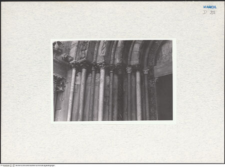 Vorderseite von Schneider, U. [https://www.deutsche-digitale-bibliothek.de/content/lizenzen/rv-ez/] HauptportalPortalgewände - Linkes Gewände, Detail, bh290414_recto. Foto: Schneider, U..