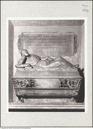 Vorderseite von Courtauld Institute of Art [https://www.deutsche-digitale-bibliothek.de/content/lizenzen/rv-ez/] Grabmal des Nicola Antonio Brancaccio - Gesamtansicht, bh290497_recto. Foto.