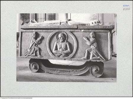 Vorderseite von Courtauld Institute of Art [https://www.deutsche-digitale-bibliothek.de/content/lizenzen/rv-ez/] Grabmal des Riccardo Piscicelli (gest. 1331) - Gesamtansicht, bh290509_recto. Foto.