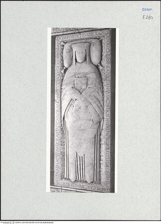 Vorderseite von Courtauld Institute of Art [https://www.deutsche-digitale-bibliothek.de/content/lizenzen/rv-ez/] Grabplatte des Domherren Pietro Nicola de' Marchesi - Gesamtansicht, bh290512_recto. Foto.