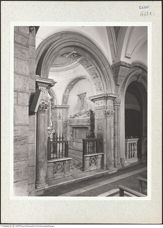 Vorderseite von Courtauld Institute of Art [https://www.deutsche-digitale-bibliothek.de/content/lizenzen/rv-ez/] San Domenico MaggioreCappella di Santa Rosa da Lima (Cappella del Doce) - Seitenansicht von links, bh290545_recto. Foto.