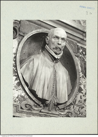 Vorderseite von ICCD [https://www.deutsche-digitale-bibliothek.de/content/lizenzen/rv-ez/] Grabmal des Pedro Foix de MontoyaBüste des Pedro Foix de Montoya - Nahaufnahme von rechts, bh290839_recto. Foto.