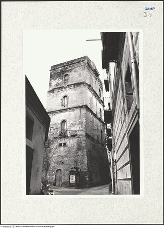 Vorderseite von Bösel, Richard [https://www.deutsche-digitale-bibliothek.de/content/lizenzen/rv-fz/] Palazzo dell'ex Collegio dei Gesuiti - Turm von Südwesten, bh292137_recto. Foto: Bösel, Richard.