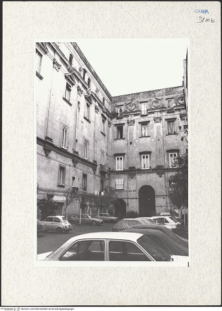 Vorderseite von Bösel, Richard [https://www.deutsche-digitale-bibliothek.de/content/lizenzen/rv-fz/] Palazzo dell'ex Collegio dei Nobili - Innenhof, Teilansicht, bh293241_recto. Foto: Bösel, Richard.