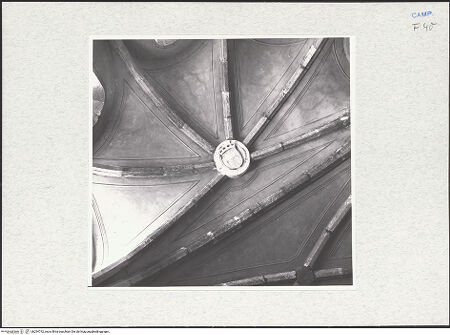 Vorderseite von Krüger, Jürgen [https://www.deutsche-digitale-bibliothek.de/content/lizenzen/rv-ez/] Santa Maria del Pozzo - Apsis, Gewölbe, bh294742_recto. Foto: Krüger, Jürgen.