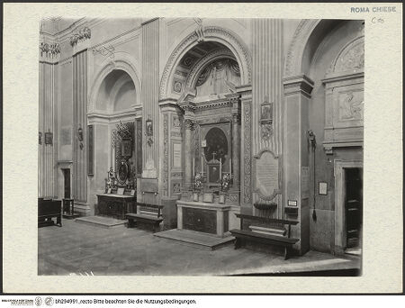 Vorderseite von ICCD [https://www.deutsche-digitale-bibliothek.de/content/lizenzen/rv-ez/] San Nicola in Arcione - Blick auf die rechten Seitenkapellen, bh294991_recto. Foto.