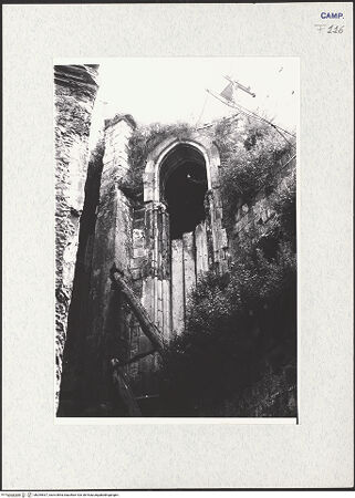 Vorderseite von Krüger, Jürgen [https://www.deutsche-digitale-bibliothek.de/content/lizenzen/rv-fz/] Sant'Agrippino - Bogen, bh295537_recto. Foto: Krüger, Jürgen.