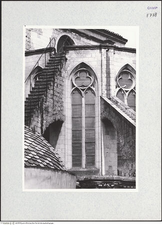 Vorderseite von Krüger, Jürgen [https://www.deutsche-digitale-bibliothek.de/content/lizenzen/rv-fz/] San Lorenzo Maggiore - Fenster, bh295556_recto. Foto: Krüger, Jürgen.