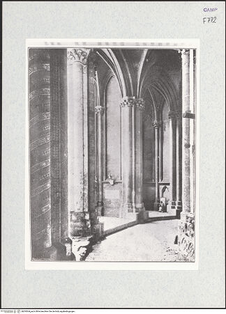 Vorderseite von Krüger, Jürgen [https://www.deutsche-digitale-bibliothek.de/content/lizenzen/rv-ez/] San Lorenzo Maggiore - Ansicht von Nordwesten vor der Restaurierung, bh295564_recto. Foto: Krüger, Jürgen.