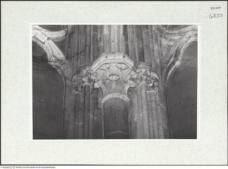 Vorderseite von Krüger, Jürgen [https://www.deutsche-digitale-bibliothek.de/content/lizenzen/rv-fz/] San Lorenzo MaggioreDritte Nordkapelle - Kapitell, bh295622_recto. Foto: Krüger, Jürgen.