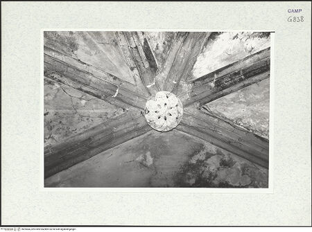 Vorderseite von Krüger, Jürgen [https://www.deutsche-digitale-bibliothek.de/content/lizenzen/rv-fz/] San Lorenzo MaggioreFünfte Südkapelle - Gewölbe und Schlussstein, bh295646_recto. Foto: Krüger, Jürgen.