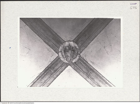 Vorderseite von Krüger, Jürgen [https://www.deutsche-digitale-bibliothek.de/content/lizenzen/rv-fz/] San Lorenzo MaggioreSiebente Südkapelle - Gewölbe und Schlussstein, bh295674_recto. Foto: Krüger, Jürgen.