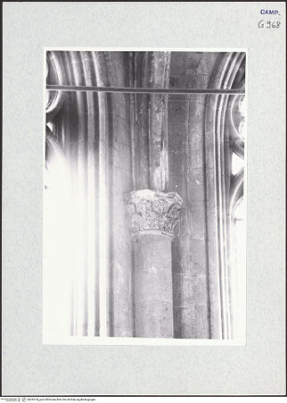 Vorderseite von Krüger, Jürgen [https://www.deutsche-digitale-bibliothek.de/content/lizenzen/rv-fz/] Santa Maria Donnaregina Vecchia - Kapitell, bh295754_recto. Foto: Krüger, Jürgen.