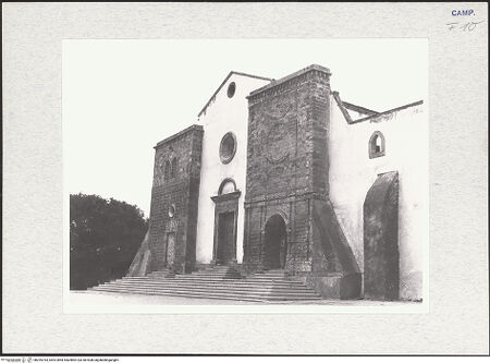 Vorderseite von Krüger, Jürgen [https://www.deutsche-digitale-bibliothek.de/content/lizenzen/rv-fz/] San FrancescoWestfassade - Seitenansicht, bh295764_recto. Foto: Krüger, Jürgen.