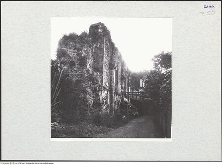 Vorderseite von Krüger, Jürgen [https://www.deutsche-digitale-bibliothek.de/content/lizenzen/rv-fz/] Santa Maria di RealvalleSanta Maria - Südwand von Nordosten, bh295781_recto. Foto: Krüger, Jürgen.