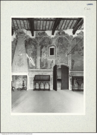 Vorderseite von Getty Research Institute [https://www.deutsche-digitale-bibliothek.de/content/lizenzen/rv-ez/] Persönlichkeiten der römischen AntikeNordwand: Augustus, Tiberius, Marcus Furius Camillus, Gaius Fabricius, Manius Curius Dentatus, Titus Manlius Torquatus, Lucius Quincitius Cincinnatus und Marcellus - Teilansicht: Fabricius,  Manius Curius Dentatus, Titus Manlius Torquatus und Lucius Quincitius Cincinnatus, bh296093_recto. Foto: Hutzel, Max.