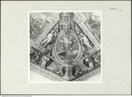 Vorderseite von Getty Research Institute? [https://www.deutsche-digitale-bibliothek.de/content/lizenzen/rv-ez/] Deckendekoration mit allegorischen Figuren und PuttiMedaillon mit Puttenpaar auf Wolken - Gesamtansicht, bh296408_recto. Foto: Hutzel, Max.
