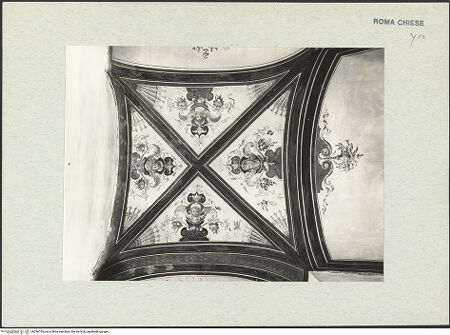 Vorderseite von Bibliotheca Hertziana [https://www.deutsche-digitale-bibliothek.de/content/lizenzen/rv-fz/] Santa Maria dell'Anima - Treppenhaus, Gewölbe, bh296765_recto. Foto.