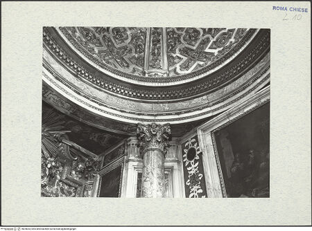 Vorderseite von ICCD [https://www.deutsche-digitale-bibliothek.de/content/lizenzen/rv-ez/] Santa Maria in VallicellaCappella di San Filippo Neri - Detail: Gebälk zwischen Säulen und Kuppel, bh298343_recto. Foto.
