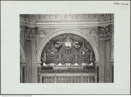 Vorderseite von ICCD [https://www.deutsche-digitale-bibliothek.de/content/lizenzen/rv-ez/] Santa Maria di Loreto - Orgelempore (vom Eingang aus rechts), bh299503_recto. Foto.
