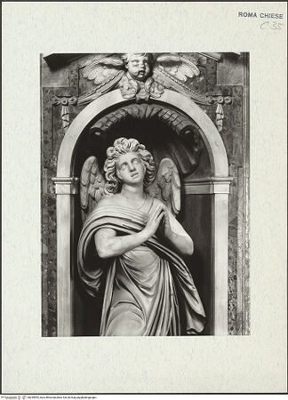 Vorderseite von ICCD [https://www.deutsche-digitale-bibliothek.de/content/lizenzen/rv-ez/] Engel - Detail: Kopf und Oberkörper, frontal, bh299545_recto. Foto.