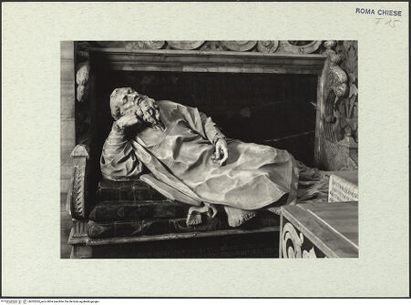 Vorderseite von ICCD [https://www.deutsche-digitale-bibliothek.de/content/lizenzen/rv-ez/] KapellenaussstattungGrabmonument des Bernardino Spada - Liegefigur, bh302265_recto. Foto.